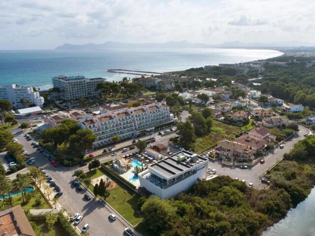 Mar Playa de Muro Suites photo 1