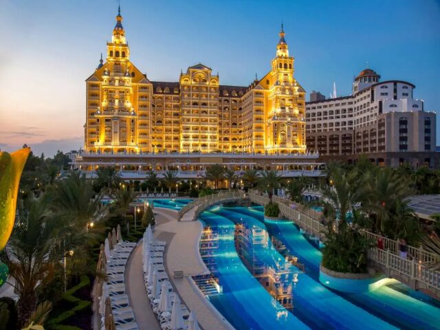 Royal Holiday Palace photo 0