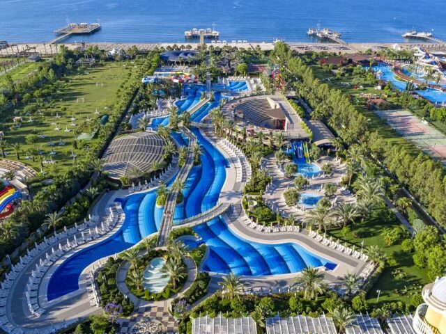 Royal Holiday Palace photo 2