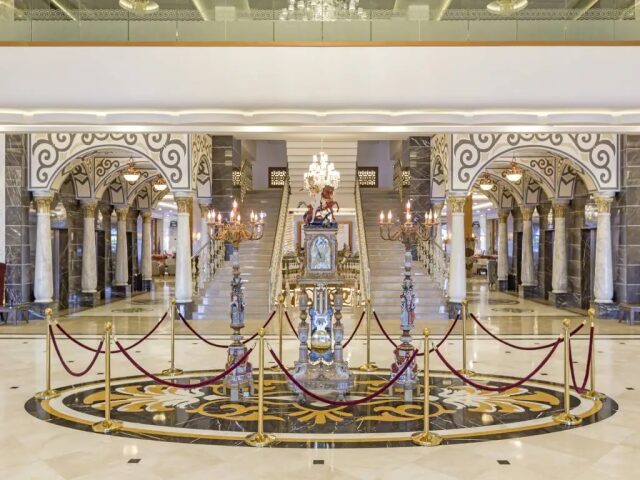 Royal Holiday Palace photo 1
