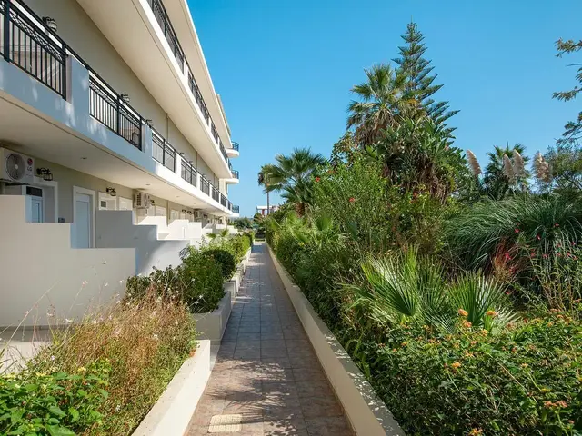 Vantaris Garden photo 3