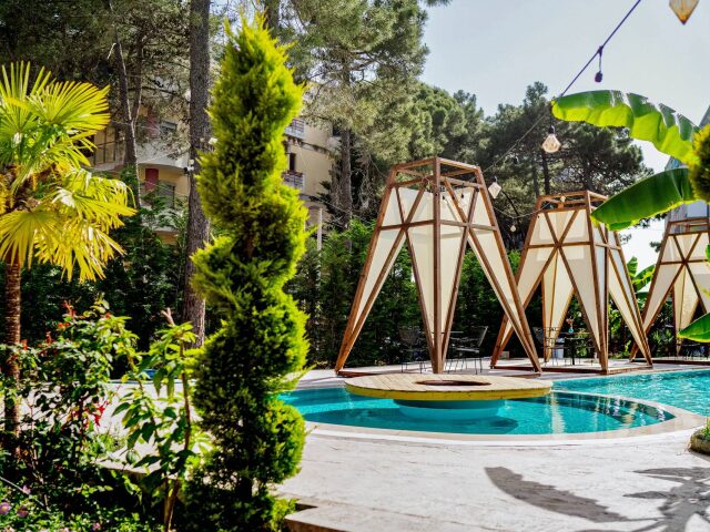 Garden Palace photo 2