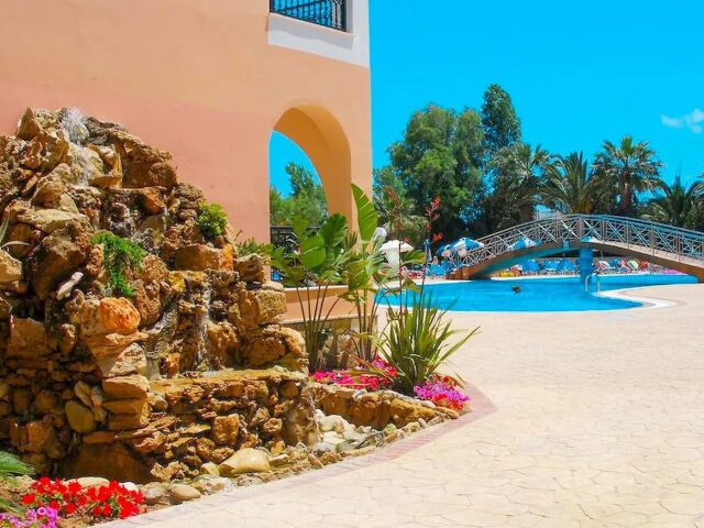 Majestic & Spa photo 2