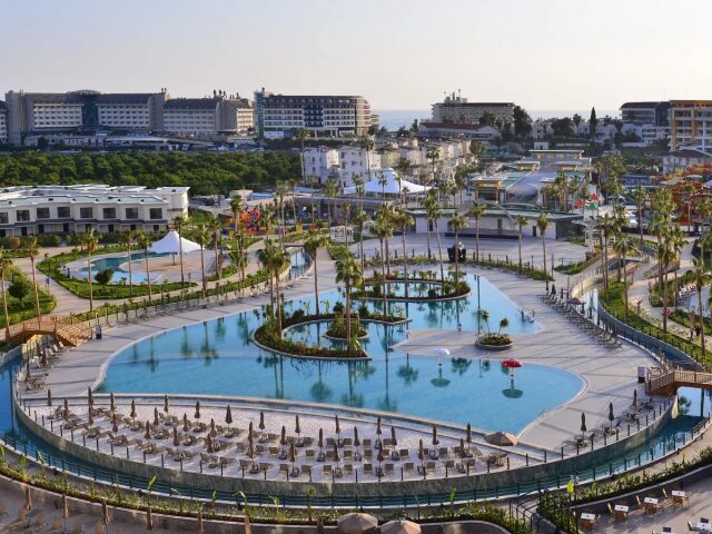 Azura World photo 0