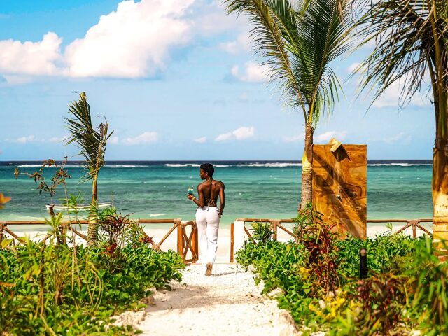 Clove Island Essence & Spa