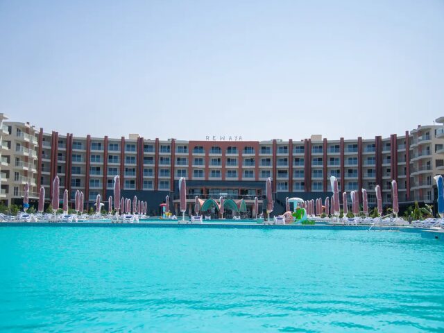 Rewaya Majestic Resort photo 2