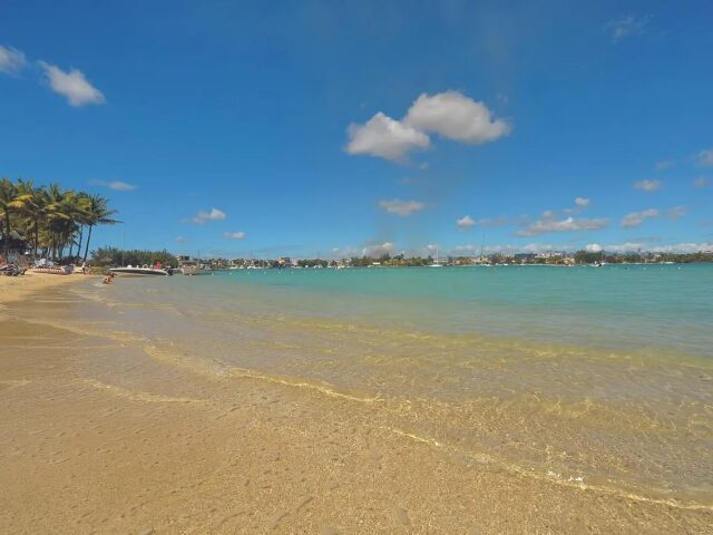 Mauricia Beachcomber Resort & Spa photo 2