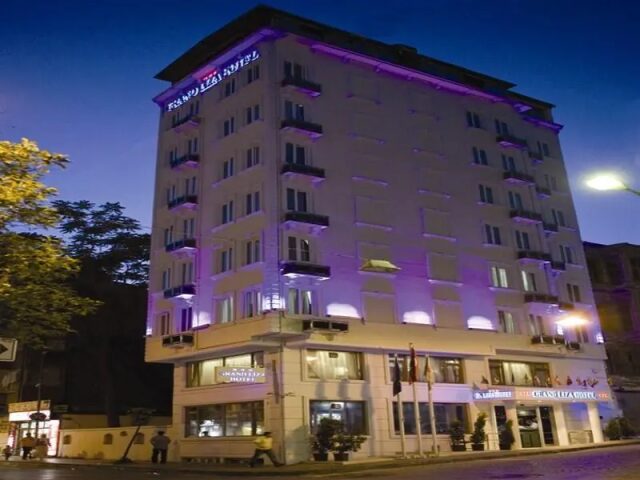 Grand Liza