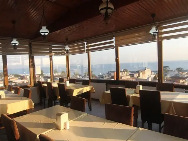 Grand Liza photo 3
