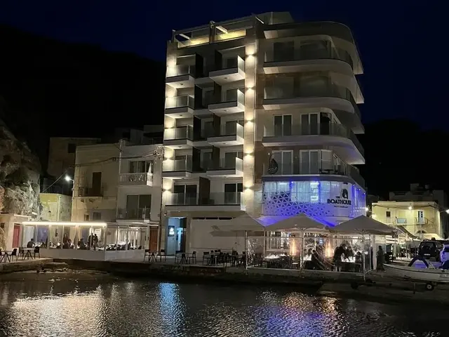Blu Waters Boutique photo 0