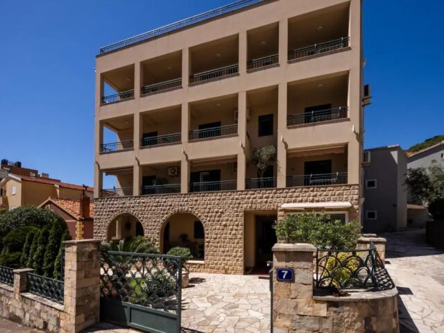 Guest House Medin photo 0