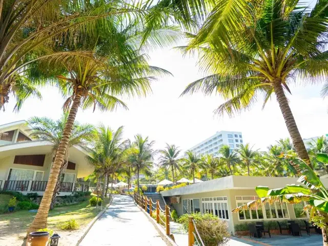 Sandunes Beach Resort & Spa photo 1