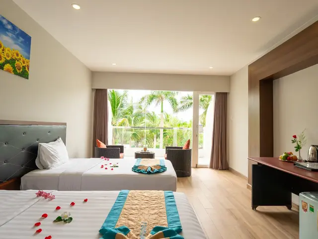 Sandunes Beach Resort & Spa photo 3