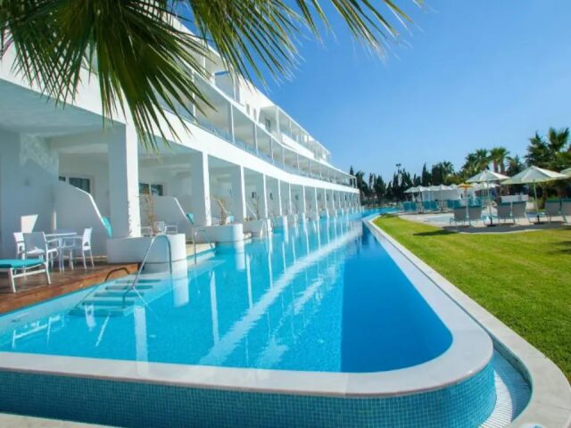 Aliathon Resort photo 3