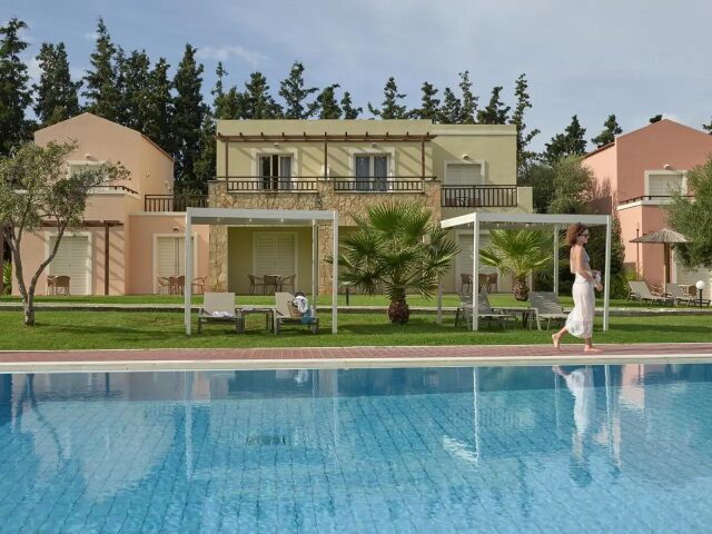 Pilot Beach Resort photo 1