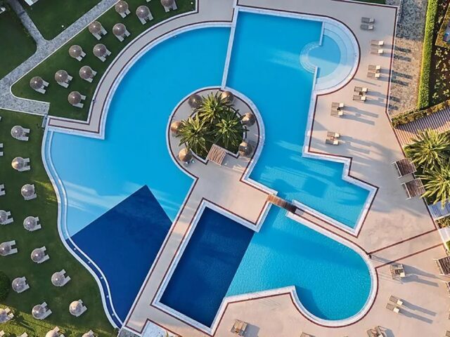 Pilot Beach Resort photo 0