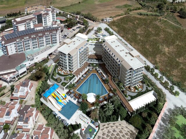 Cenger Beach Resort