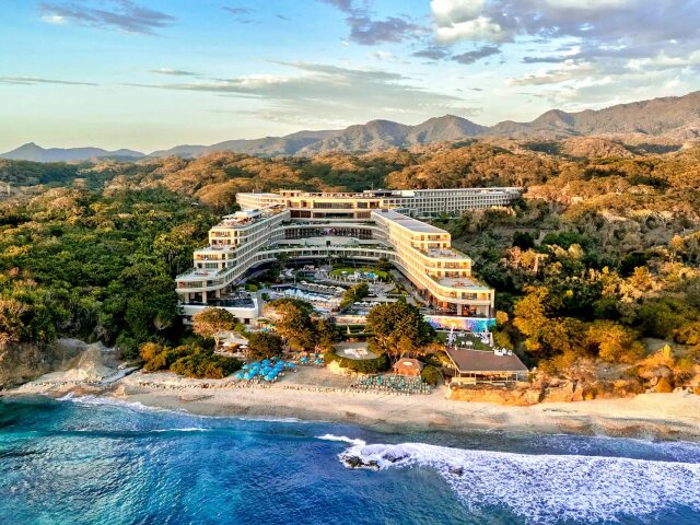 Secrets Bahia Mita Surf & Spa