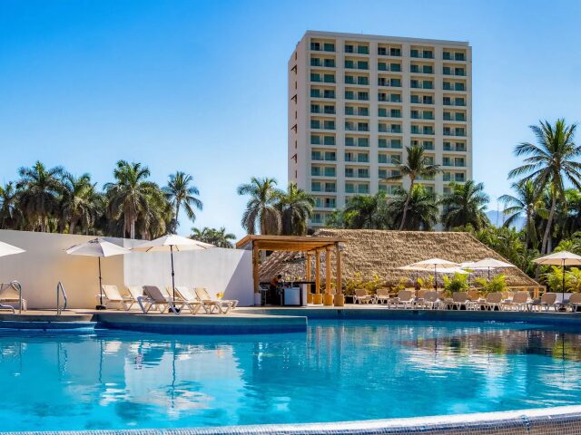Krystal® Puerto Vallarta