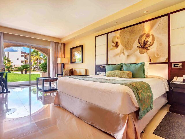 Hideaway At Royalton Punta Cana photo 3