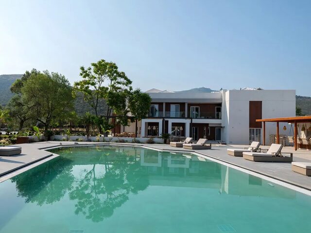 The Mini Resort