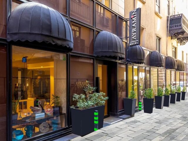 Ayramin Deluxe Hotel