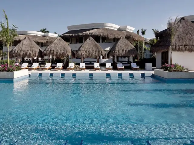 Grand Riviera Princess photo 2