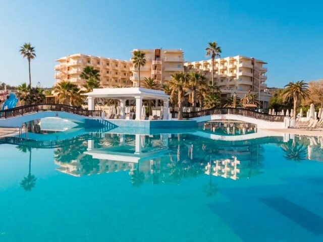 Atlantica Ocean Beach Resort photo 3