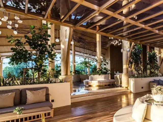 Phuket Emerald Beach Resort photo 1