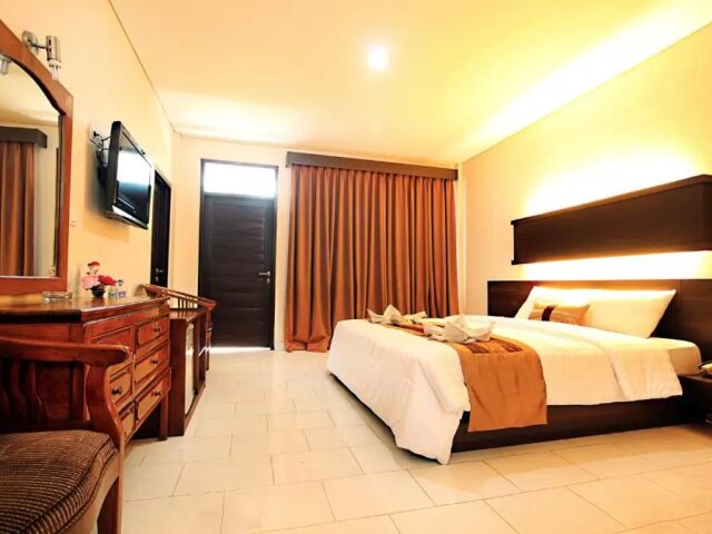 Bakung Beach Resort photo 2