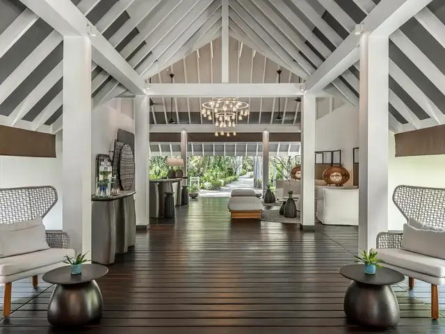 Four Seasons Resort Landaa Giraavaru photo 3