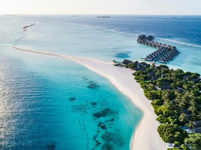 Four Seasons Resort Landaa Giraavaru