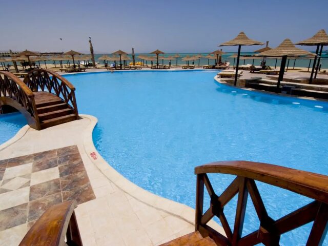 Riviera Aqua Park Resort photo 0