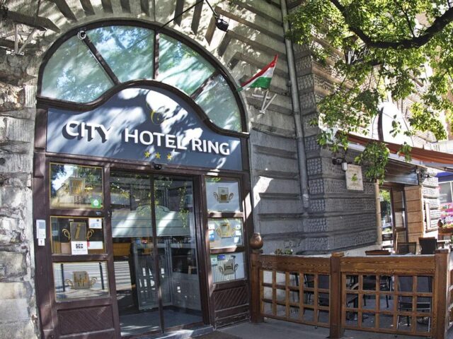 City Hotel Ring photo 0