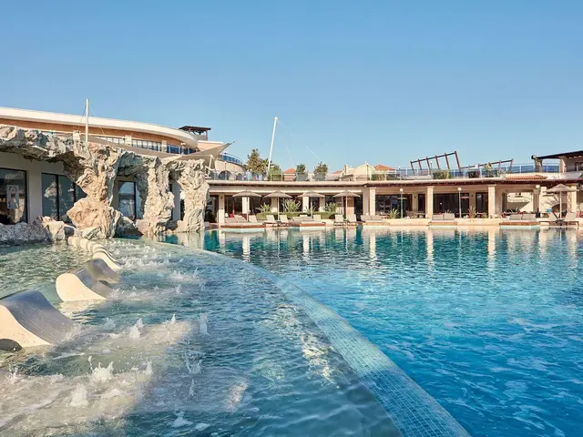 Atlantica Caldera Palace Resort & Spa photo 2