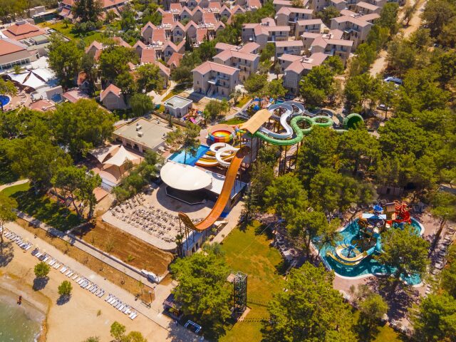 Long Beach Club Nature