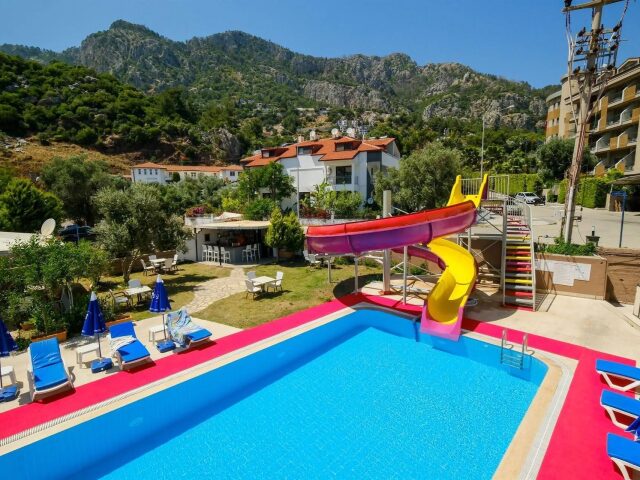 Zeus Turunc Hotel