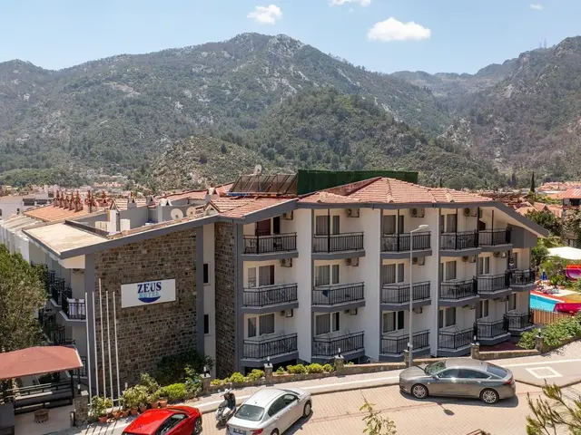 Zeus Turunc Hotel photo 1