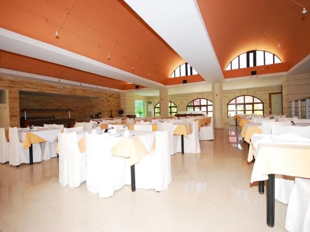 Macaris Suites and Spa photo 2