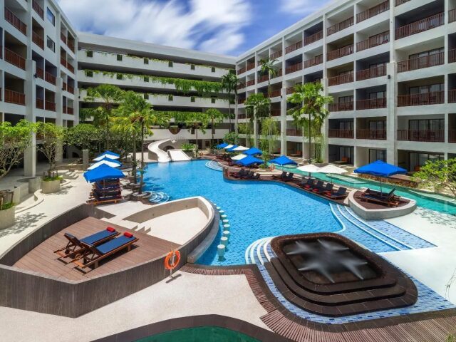 Deevana Plaza Phuket - Patong photo 2