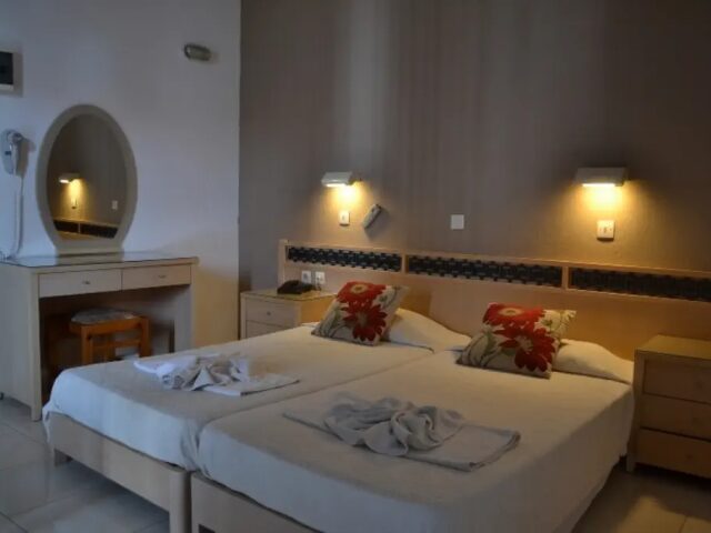 White Palace photo 2