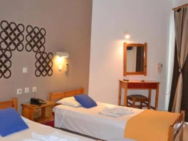 White Palace photo 3