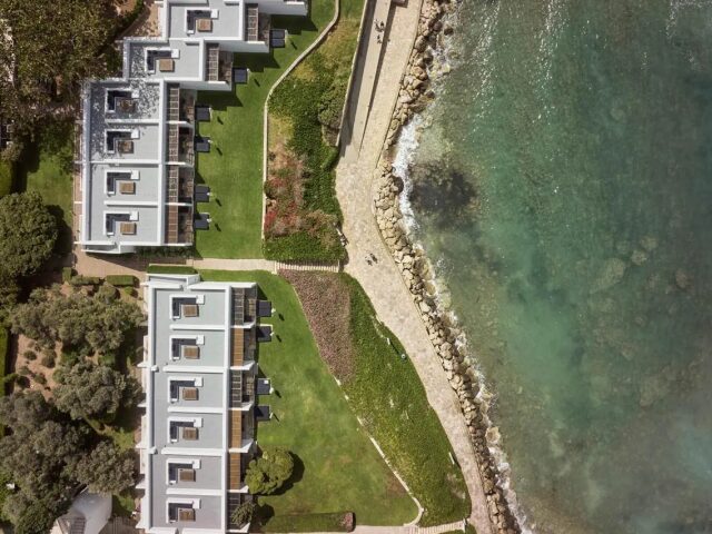 Almyra photo 2