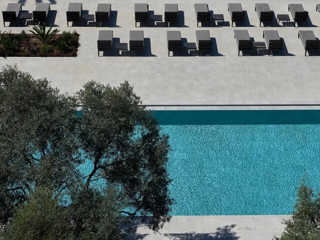 Almyra photo 1