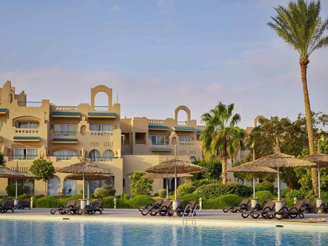 Coral Sea Water World Resort photo 1