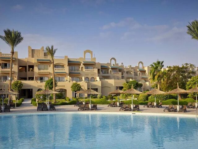Coral Sea Water World Resort photo 2