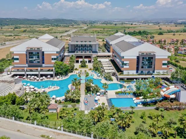 Terrace Elite Resort photo 3
