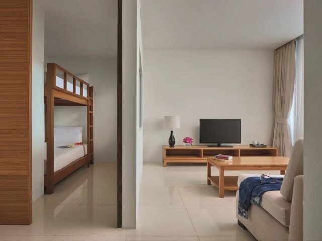Splash Beach Resort Phuket photo 3