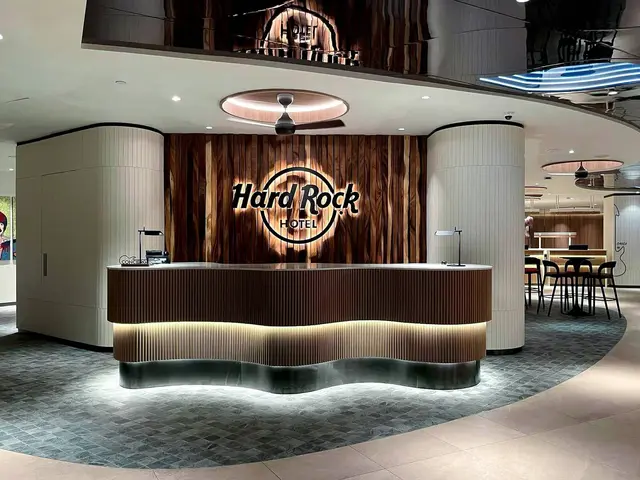 Hard Rock photo 2