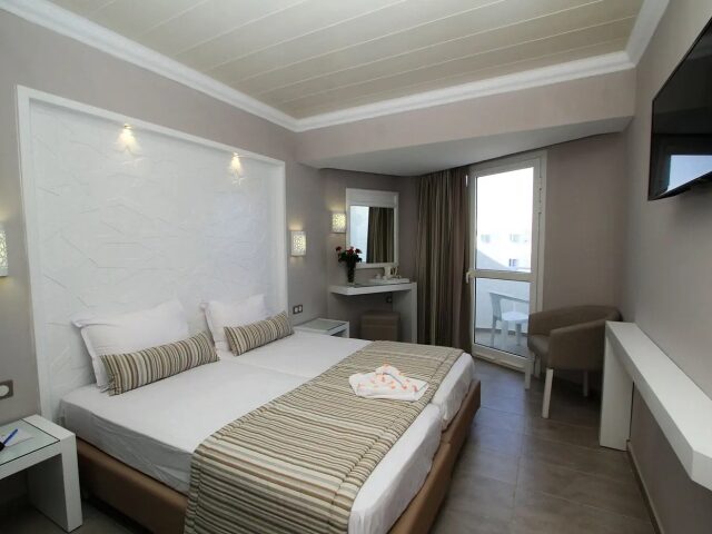 Sahara Beach photo 2